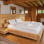 Khamariah Chalet